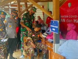 Kolaborasi Satgas Covid-19 Dan Ponpes Karang Durin Laksanakan Vaksinasi Ratusan Masyarakat Saat Haul Akbar Masyayikh Ke-IX 18 Kolaborasi Satgas Covid-19 Dan Ponpes Karang Durin Laksanakan Vaksinasi Ratusan Masyarakat Saat Haul Akbar Masyayikh Ke-IX