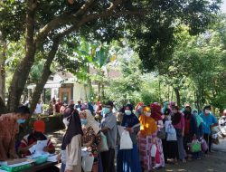 Gelar Operasi Pasar Migor Curah Pemkab Blitar Berinovasi Dibarengi Vaksinasi Covid-19 2 IMG 20220422 WA0075