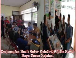 Perjuangkan Nasib Atlit Cabor Beladiri, Aliansi LSM Kediri Geruduk KONI Kabupaten Kediri. 12 Perjuangkan Nasib Atlit Cabor Beladiri, Aliansi LSM Kediri Geruduk KONI Kabupaten Kediri.
