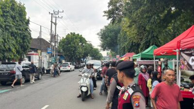 Patroli Ngabuburit, Samapta Polres Kediri Kota Jaga Keamanan di Jalan Jaksa Agung Suprapto