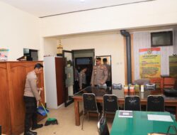 Wakapolres Kediri Kota Turun Langsung Awasi Gerakan ASRI, “1 Jam Awal Resik” Jadi Budaya Kerja Baru