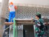 Satgas TMMD Marinir Rehabilitasi Musholla Al Ikhlas di Desa Gadungan