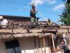 Gotong Royong Rehab RTLH, Babinsa Pakunden Bersama Warga Wujud Kepedulian Untuk Masyarakat