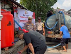 Mengalirkan Kepedulian di Hari Bhayangkara ke-80, Polres Kediri Kota Salurkan Air Bersih untuk Warga Campurejo
