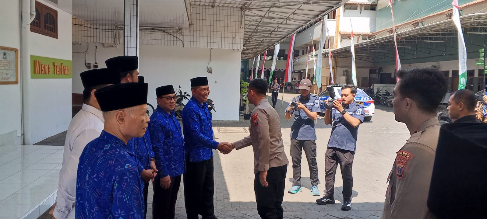 Kapolres Kediri Kota Jalin Silaturahmi dengan Ponpes Wali Barokah, Pererat Sinergi Polri dan Ulama 1 IMG 20260805 WA0090