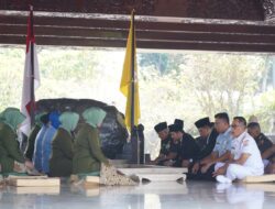Pangdam V/Brawijaya Pimpin Ziarah Rombongan Di MBK Blitar Peringati HUT Ke-81 TNI