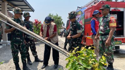Kodim 0808/Blitar Salurkan Bantuan Air Bersih Untuk Warga Sumberagung Panggungrejo