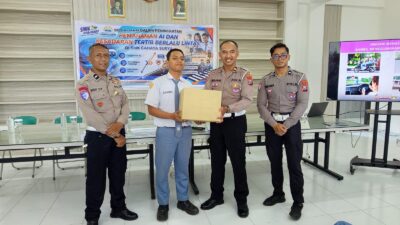 Bangun Generasi Pelopor Keselamatan, Satlantas Polres Kediri Kota Sasar Pelajar SMK