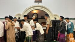Subuh Keliling di Masjid Darunnajach, Kapolres Kediri Kota Ajak Warga Jaga Kamtibmas dan Manfaatkan Layanan 110